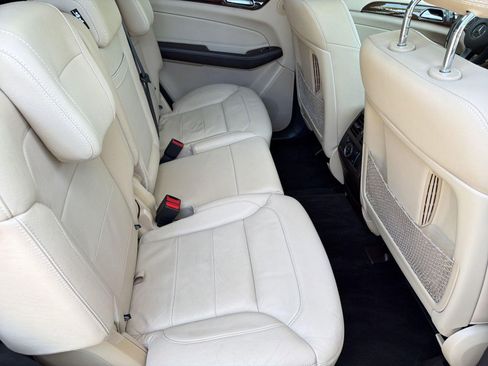 Used 2017 Mercedes-Benz GLS 450 4MATIC image 30