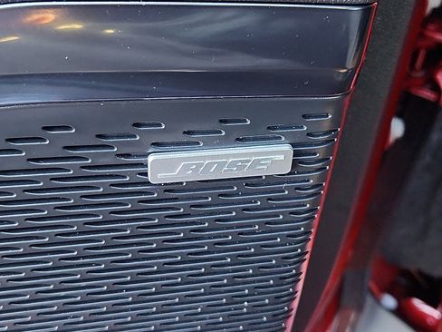 Used 2025 GMC Acadia AT4 image 28