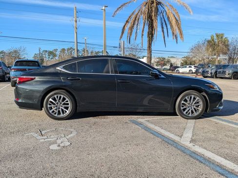 Used 2023 Lexus ES 350 w/ Accessory Package (Z2) image 7