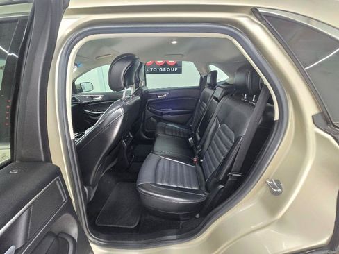 Used 2017 Ford Edge SEL w/ Equipment Group 201A FWD image 14