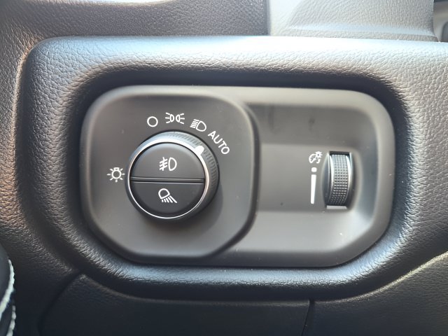 Used 2026 RAM 2500 Big Horn AWD/4WD image 12