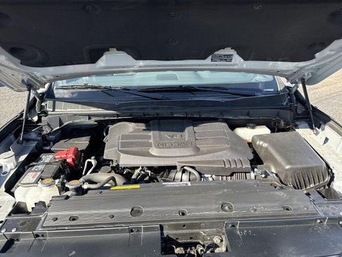 Used 2024 Nissan Titan PRO-4X w/ Pro-4x Utility Package image 17