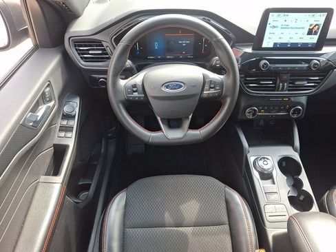 Used 2025 Ford Escape ST-Line FWD image 12