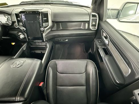 Used 2023 RAM 1500 Laramie AWD/4WD image 11