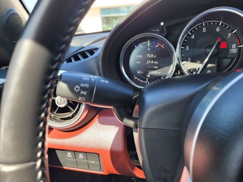 Used 2020 MAZDA MX-5 Miata Grand Touring RWD image 30