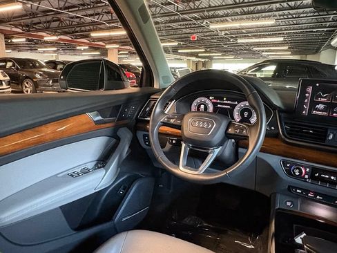 Used 2023 Audi Q5 2.0T Premium Plus w/ Premium Plus Package AWD/4WD image 17