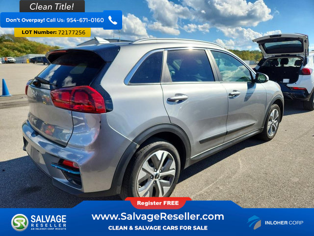 Used 2022 Kia Niro EX w/ Cold Weather Package FWD image 4