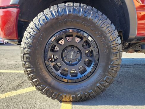 Used 2014 Ford F150 FX4 w/ Equipment Group 402A Luxury image 17