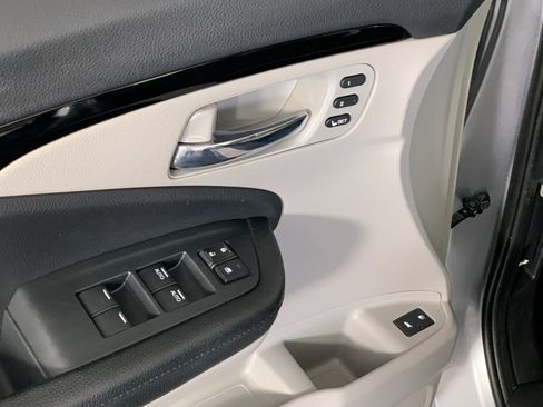 Used 2016 Honda Pilot Elite image 14