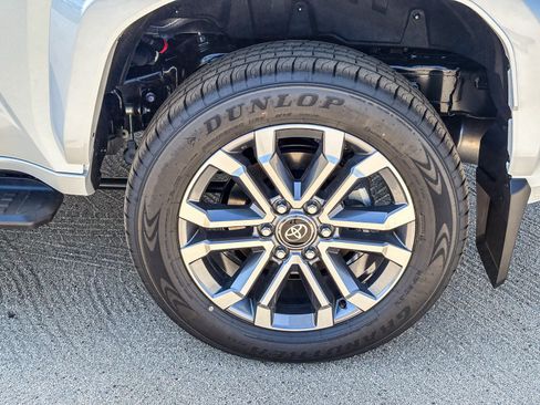 New 2026 Toyota 4Runner Limited AWD/4WD image 12