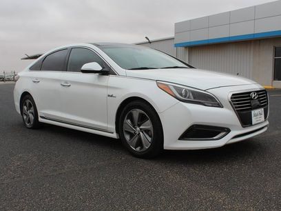 Used 2017 Hyundai Sonata Limited w/ Ultimate Package 02