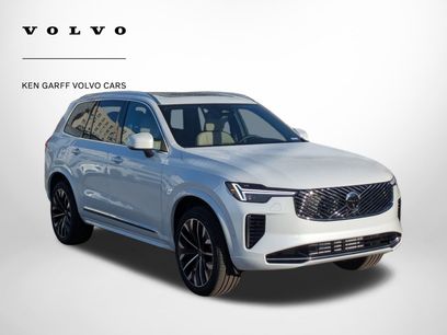 New 2026 Volvo XC90 T8 Plus w/ Protection Package Premier