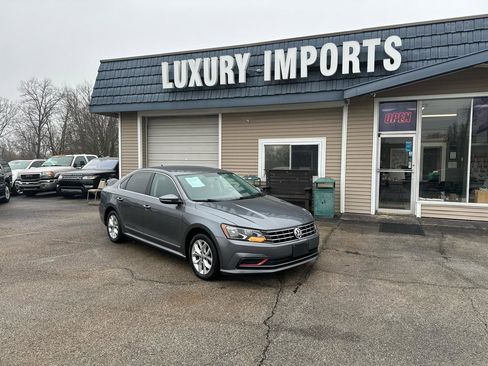 Used 2017 Volkswagen Passat 1.8T S FWD image 1