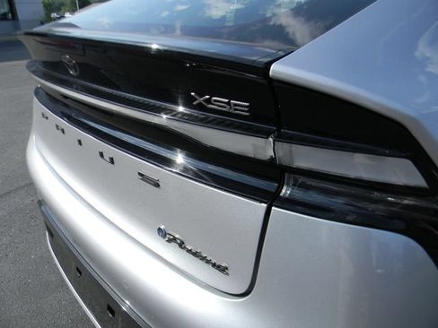 Used 2024 Toyota Prius Prime FWD image 8