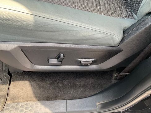 Used 2016 RAM 1500 Big Horn AWD/4WD image 18