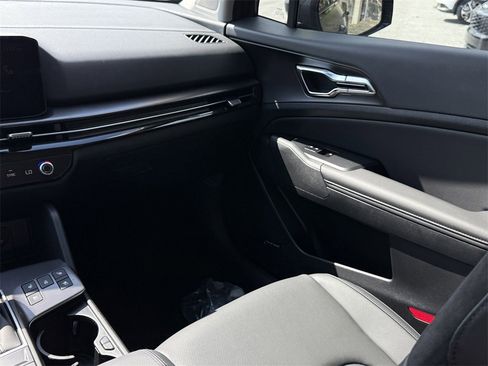 New 2026 Kia Sportage SX image 17