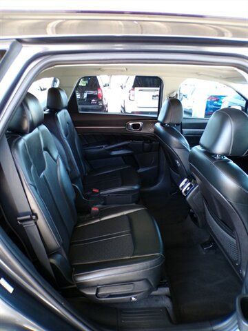 Used 2021 Kia Sorento SX FWD image 27