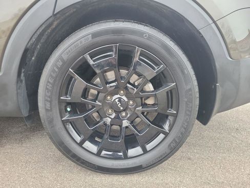 Used 2022 Kia Telluride SX image 30