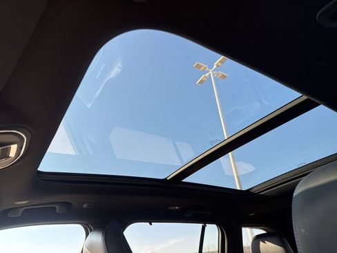 Used 2024 Jeep Grand Cherokee Trailhawk w/ Luxury Tech Group III image 37