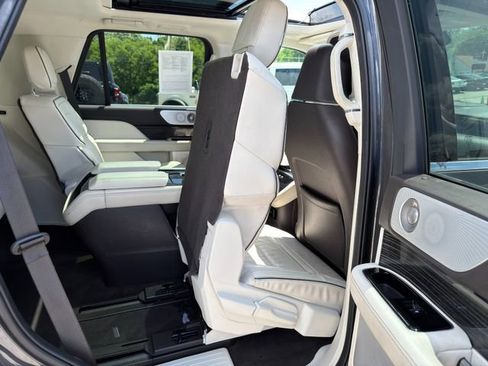 Used 2023 Lincoln Navigator Black Label AWD/4WD image 12