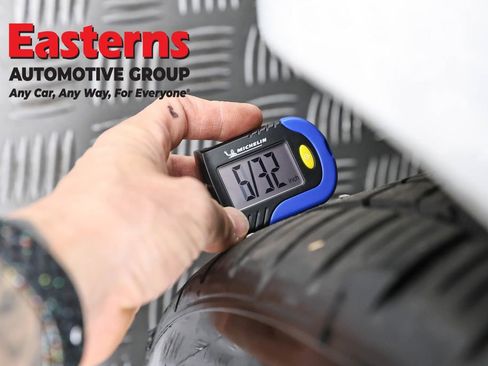 Used 2018 Tesla Model 3 Long Range image 23