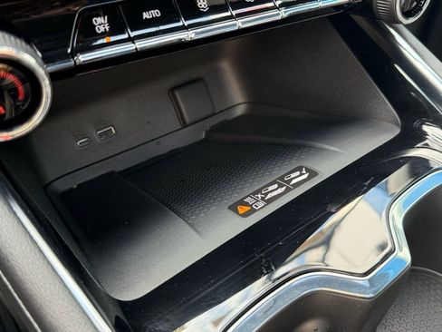 New 2026 Chevrolet Traverse High Country w/ LPO, Floor Liner Package image 19