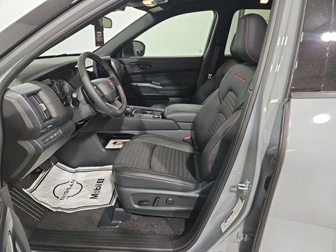 New 2026 Nissan Pathfinder Rock Creek AWD/4WD image 9