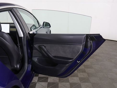Used 2018 Tesla Model 3 Long Range image 21