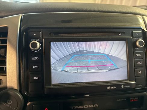 Used 2015 Toyota Tacoma 4x4 Double Cab image 26