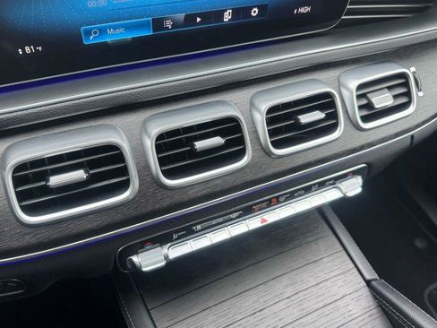 Used 2022 Mercedes-Benz GLE 350 4MATIC w/ Premium Package image 30