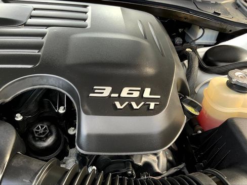 Used 2022 Chrysler 300 S image 33