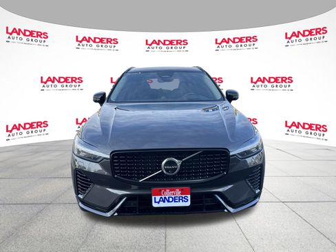 Used 2023 Volvo XC60 T8 Ultimate image 8