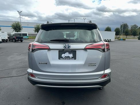 Used 2018 Toyota RAV4 Limited w/ Advanced Technology Package AWD/4WD image 6