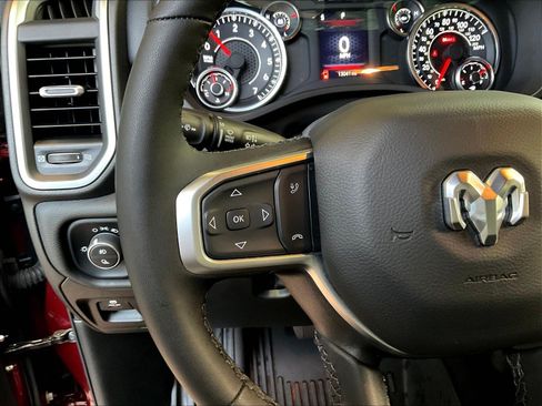 Used 2025 RAM 1500 Big Horn AWD/4WD image 12