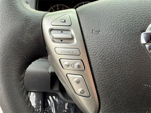 Used 2019 Nissan Versa Note SV image 32