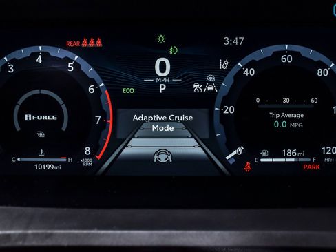 Used 2025 Toyota Tacoma TRD Off-Road image 16