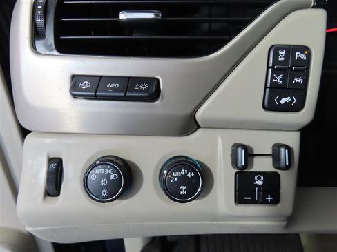 Used 2017 GMC Yukon Denali w/ Open Road Package image 20