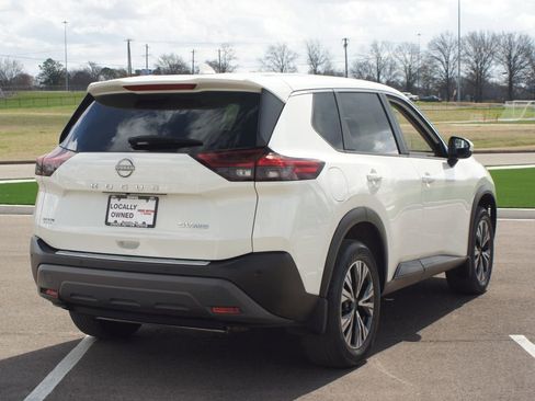 Used 2023 Nissan Rogue SV image 18