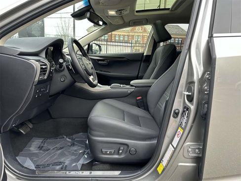 Used 2019 Lexus NX 300 image 19