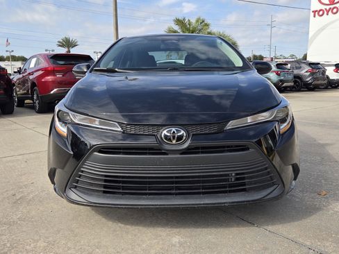 Certified 2023 Toyota Corolla LE image 2