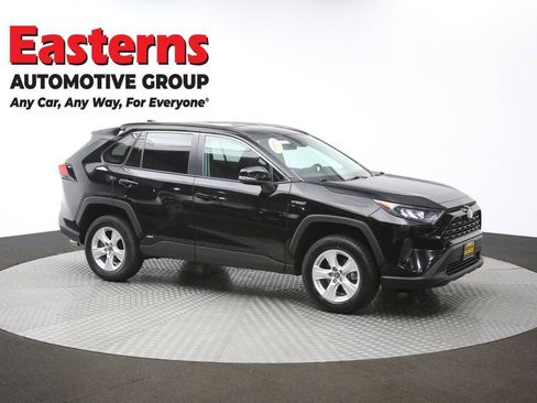 Used 2021 Toyota RAV4 LE image 46