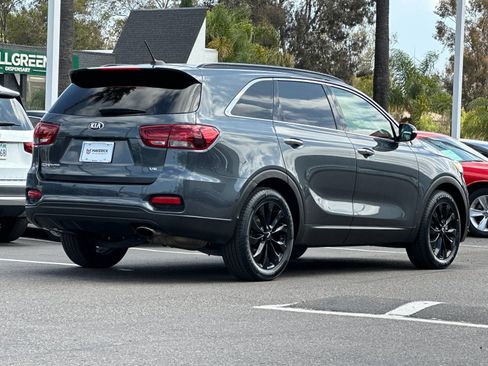 Used 2020 Kia Sorento S FWD image 5