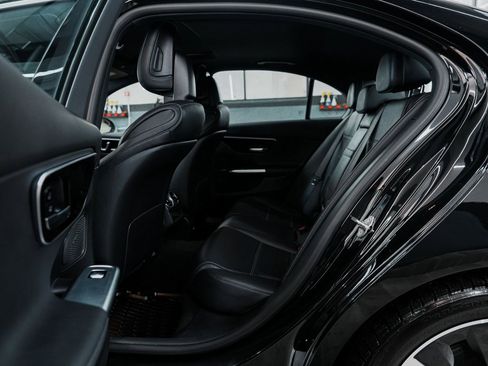 Used 2022 Mercedes-Benz C 300 4MATIC Sedan image 29