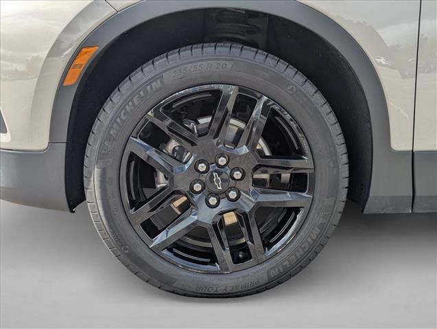 Used 2021 Chevrolet Blazer LT FWD image 9