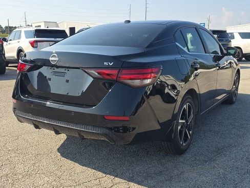 Used 2024 Nissan Sentra SV image 5