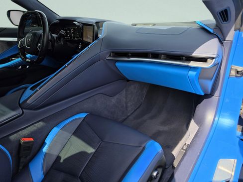 Used 2023 Chevrolet Corvette Z06 RWD image 14