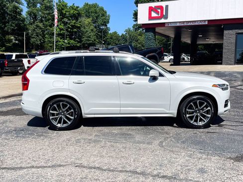 Used 2019 Volvo XC90 T6 Momentum w/ Advanced Package AWD/4WD image 4