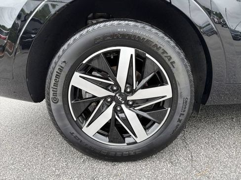 Used 2023 Kia Sorento EX w/ Panoramic Sunroof Package FWD image 17