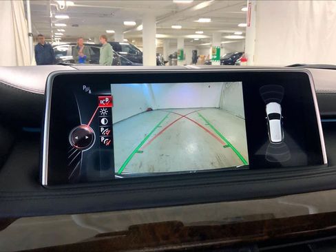 Used 2016 BMW X5 xDrive50i image 26