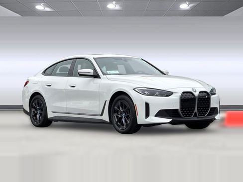 Certified 2023 BMW i4 eDrive35 w/ Premium Package RWD image 7